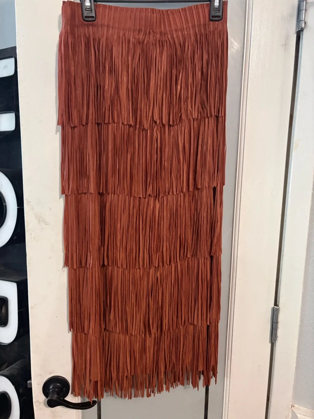 ✨ Taba Rust Fringe Skirt | Size L | NWOT | Boho Western Statement ✨ - Picture 3 of 5